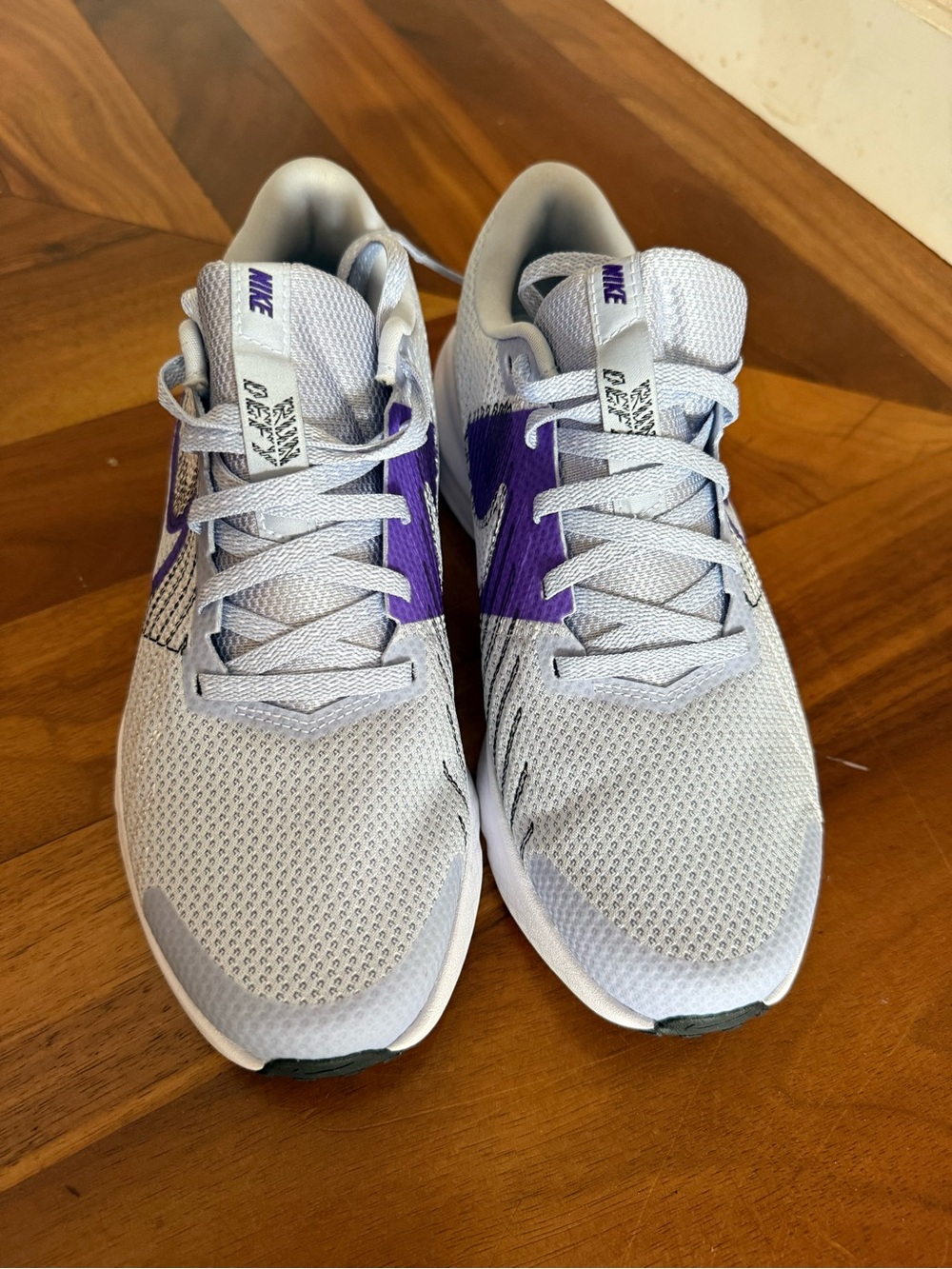 NWOT Nike Women's Lavender & Purple Defy Run Shoes - Picture 2 of 5